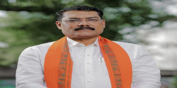 श्रीराम नवमी पर नरेंद्र मोदी सरकार का तोहफा: पेट्रोल-डीजल की एक्साइज ड्यूटी में भारी कटौती : गोपाल मोदी