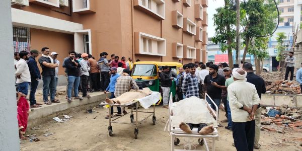 मधेपुरा में भीषण सड़क हादसा : दीनाभद्री मेला से लौट रहे चार दोस्तों में तीन की मौत