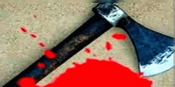 पति ने पत्नी को कुल्हाड़ी से मारकर स्वयं को भी किया घायल , भर्ती