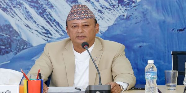 पूर्व ऊर्जा मंत्री दीपक खड़का पूर्व ऊर्जा मंत्री दीपक खड़का