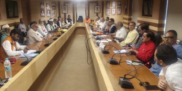 स्वतंत्रता सेनानी परिवार समिति की बैठक का दृश्य स्वतंत्रता सेनानी परिवार समिति की बैठक का दृश्य