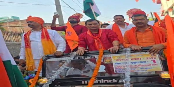 भगवान राम सीता की आकर्षक झांकी के साथ निकली रामनवमी जुलूस