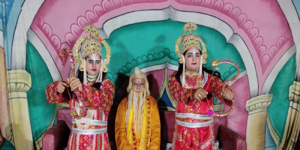 धनुषभंग लीला व परशुराम–लक्ष्मण संवाद देखने को भोर तक डटे रहे दर्शक