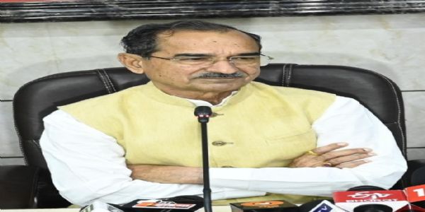 गहलोत मुंगेरीलाल के सपने छोड़ें और जमीन पर आकर करें सेवा: मदन राठौड़