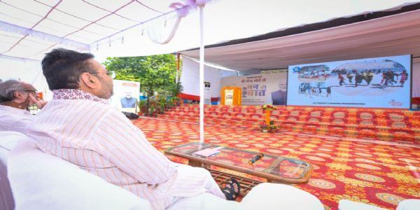 जमवारामगढ़ में मुख्यमंत्री ने आमजन संग सुना ‘मन की बात’ के 132वें संस्करण में पीएम का संबोधन