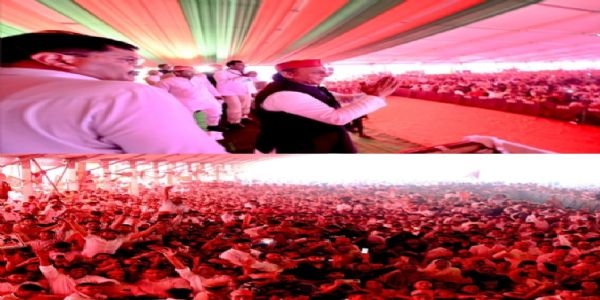 जब तक भाजपा की सरकार है, तब तक संविधान खतरे में : अखिलेश