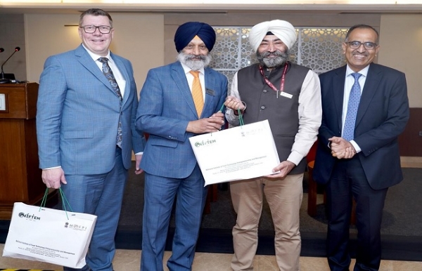 भारत और कनाडा के संस्थान के बीच समझौते का जारी फोटो