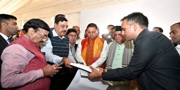 केन्द्रीय गृहमंत्री के हरिद्वार कार्यक्रम स्थल का मुख्यमंत्री धामी ने किया निरीक्षण