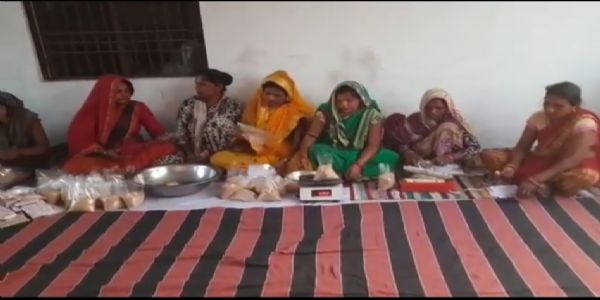 घर की दहलीज लांघकर अपने हुनर के दम पर हुईं आत्मनिर्भर