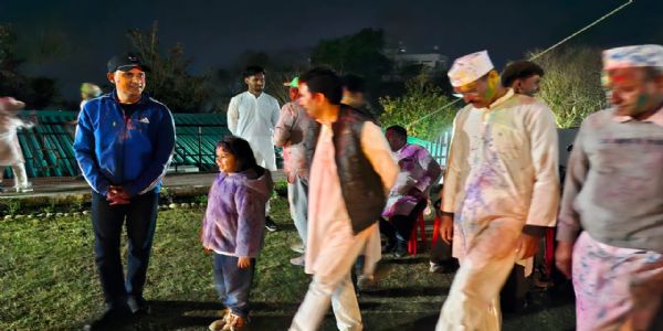 ढोल की थाप और रंगों से सजी दौला की ऐतिहासिक होली