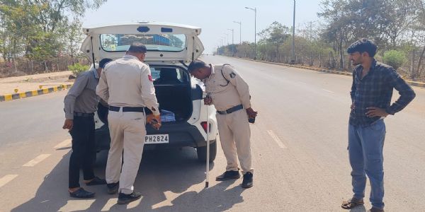 रायपुर : होली त्यौहार के मद्देनजर रायपुर पुलिस एक्शन मोड पर, विभिन्न धाराओं के तहत 613 लोगों पर की कार्रवाई