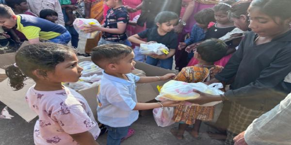 हरिलीला चेरिटेबल ट्रस्ट ने सबरियाडेरा के बच्चों संग मनाई होली, खुशियों के रंगों से सजा पर्व