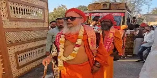 मध्य प्रदेश के उज्जैन में पेशवाई के साथ हुआ पंच-परमेश्वर का भव्य नगर प्रवेश, नगरवासियों ने किया स्वागत