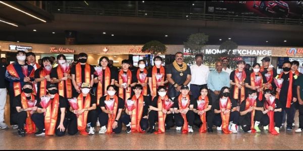 एफआईएच हॉकी महिला विश्व कप क्वालीफायर के लिए कोरिया और वेल्स की टीम हैदराबाद पहुंची