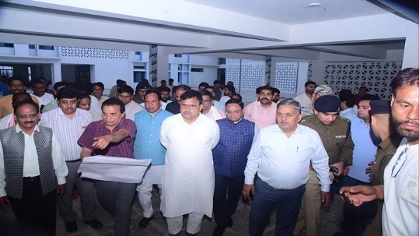 मंत्री तोमर ने किया स्थल का निरीक्षण