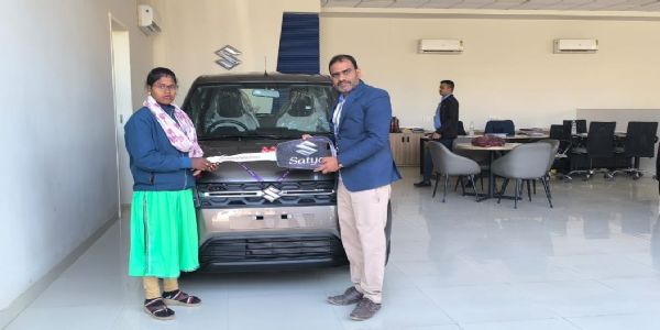 शिक्षा ने बदली जिंदगी: पहाड़ी कोरवा युवती बनी प्रेरणास्रोत