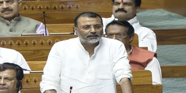 लोकसभा में बोलते भाजपा सांसद निशिकांत दुबे