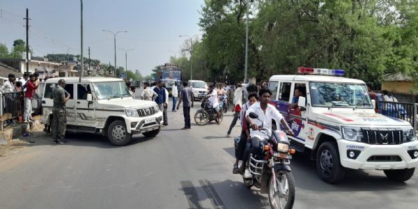 ट्रक के चपेट में आने से बाईक सवार व्यक्ति की मौत, मातम