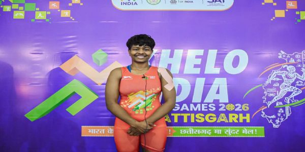 झारखंड की 19 वर्षीय पहलवान पूनम ऑरन झारखंड की 19 वर्षीय पहलवान पूनम ऑरन