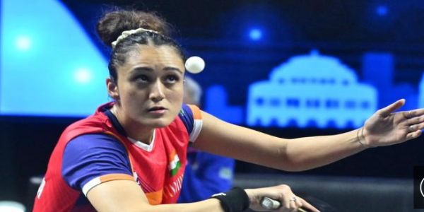 भारतीय टेबल टेनिस खिलाड़ी मनिका बत्रा भारतीय टेबल टेनिस खिलाड़ी मनिका बत्रा