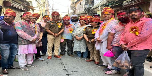 84 घंटा मंदिर एवं हाथी वाले मंदिर से निकली होली की शोभायात्राएं