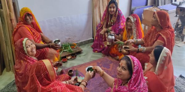 होली के बाद शुरू हुआ गणगौर पूजन, सुहागिनों और कुंवारी कन्याओं में उत्साह