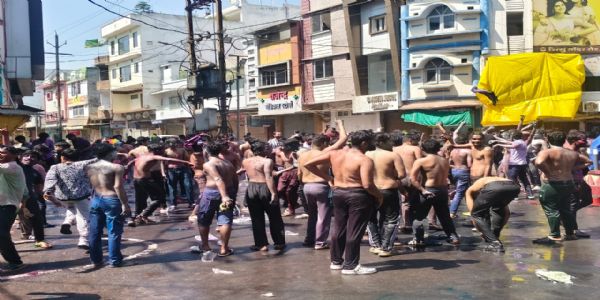 अनूपपुर: होली की धूम, डफली की थाप और फाग के गीतों के बीच जमकर उड़ा गुलाल, सुरक्षा के रहे कड़े इंतजाम