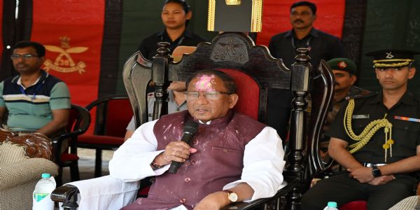 राज्यपाल ने सिलचर में असम राइफल्स के जवानों के साथ मनाई होली