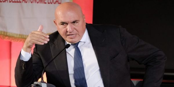 इटली के रक्षा मंत्री