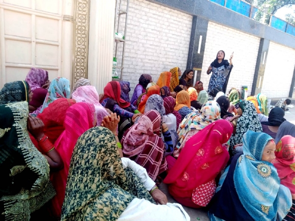 मदद के लिए महिलाएं हेल्पलाइन नंबरों 1090 एवं 112 पर करें संपर्क