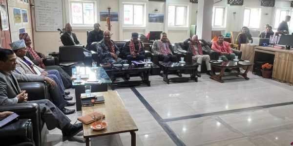 नेपाल : मतदान के दौरान सुरक्षा व्यवस्था का जायजा लेने के लिए गृहमंत्री केंद्रीय कंट्रोल रूम में