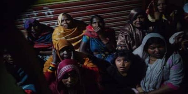 बरेली में होली की रात बाजार में फंदे से लटका मिला टेंट कारोबारी, परिजनों ने जताई हत्या की आशंका