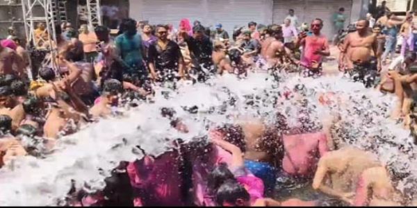 प्रयागराज के जॉनसेनगंज में डिजिटल होली बनी आकर्षण का केन्द्र