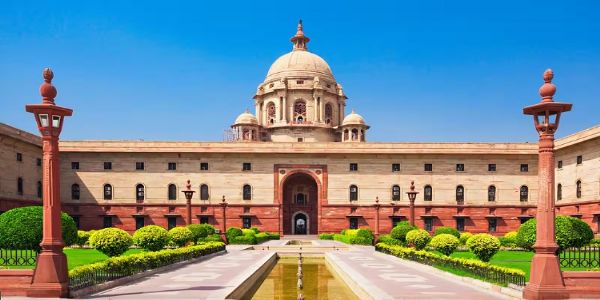 दिल्ली, पश्चिम बंगाल, तमिलनाडु समेत नौ राज्यों व केंद्र शासित प्रदेशों में राज्यपाल-उपराज्यपालों का बड़ा फेरबदल