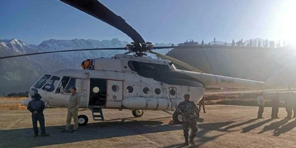 मतपेटिका लाने के लिए हेलीकॉप्टर का प्रयोग