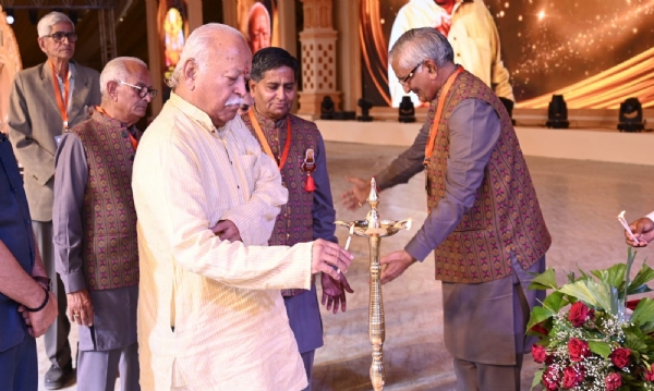 चादर महोत्सव का शंखनाद: भागवत बोले दादागुरु की परंपरा सनातन एकता का प्रतीक