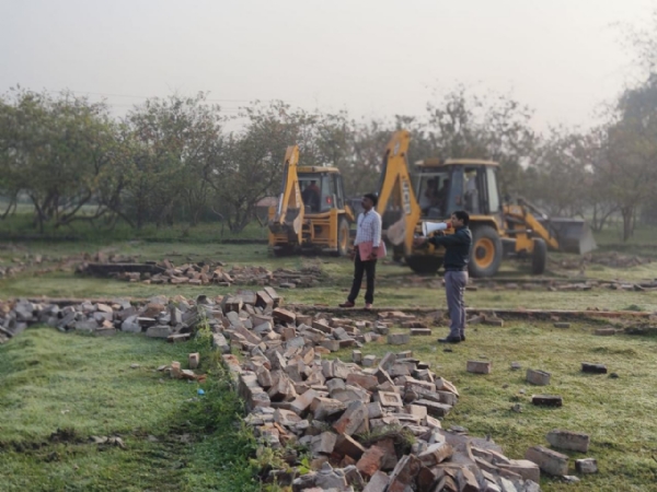 केडीए द्वारा की जा रही बुलडोजर की कार्रवाई