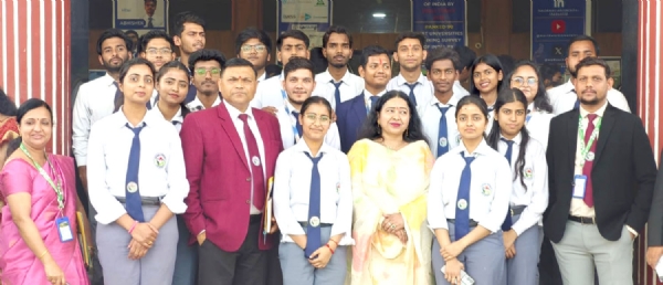 समाराेह के दाैरान