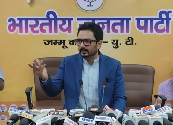 जम्मू-कश्मीर क्रिकेट का जेकेसीए घोटाले से रणजी ट्रॉफी में जीत तक का सफर अतीत के भ्रष्टाचार को उजागर करता है: डॉ. अभिजीत जसरोटिया