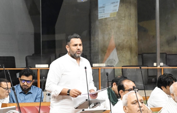 सोनीपत:विधान सभा में  अपनी बात रखते हुए विधायक निखिल मदान