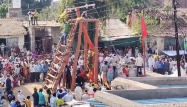 Chhindwara ke umreth me samiti