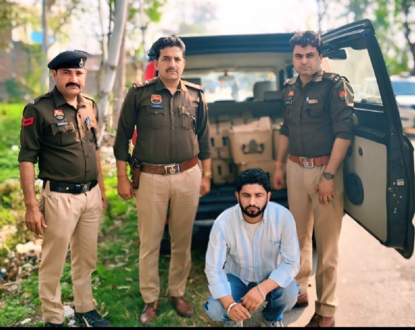 अवैध शराब के साथ पकड़ा गया आरोपी