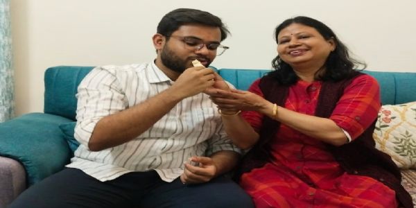 देवांश गुप्ता ने चमकाया पीतलनगरी मुरादाबाद का नाम, यूपीएससी में मिली 77 वीं रैंक