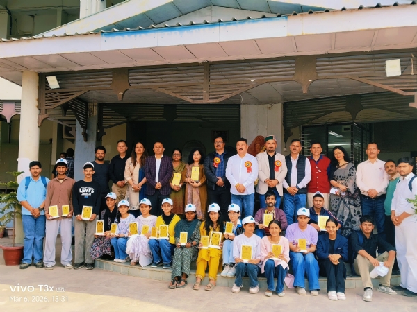 नाहन पीजी कॉलेज में गूंजा सड़क सुरक्षा का संदेश