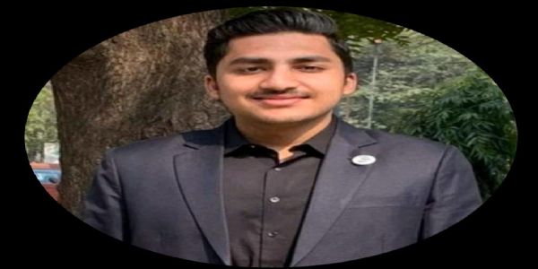 यूपीएससी में चौथा स्थना लाने वाले राघव झुनझुनवाला की फाइल फोटो