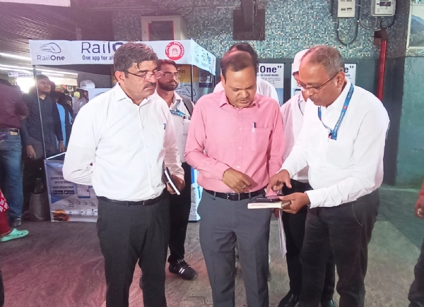 स्टेशन का दृश्य