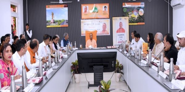 ब्रज की परम्परा और आस्था का सम्मान करते हुए होगा ब्रजमंडल का समग्र विकासः मुख्यमंत्री