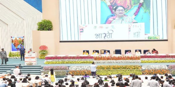 (लीड) राष्ट्र निर्माण की मजबूत शक्ति बनकर उभर रही है नारी : रेखा गुप्ता