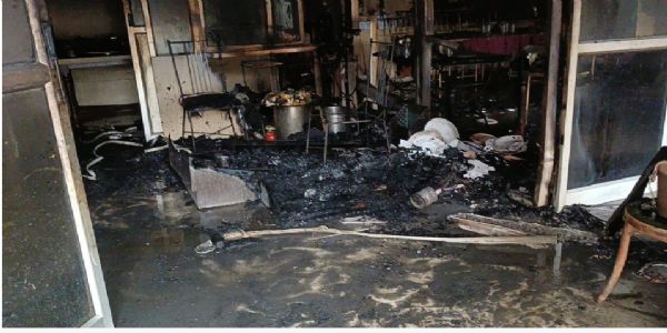 मधु बाजार के रेस्टोरेंट में भीषण आग, लाखों का सामान जलकर राख