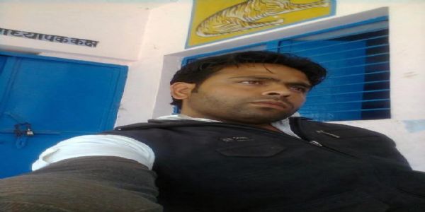 मालगाड़ी की चपेट में आने से शिक्षक की मौत, जा रहा था स्कूल